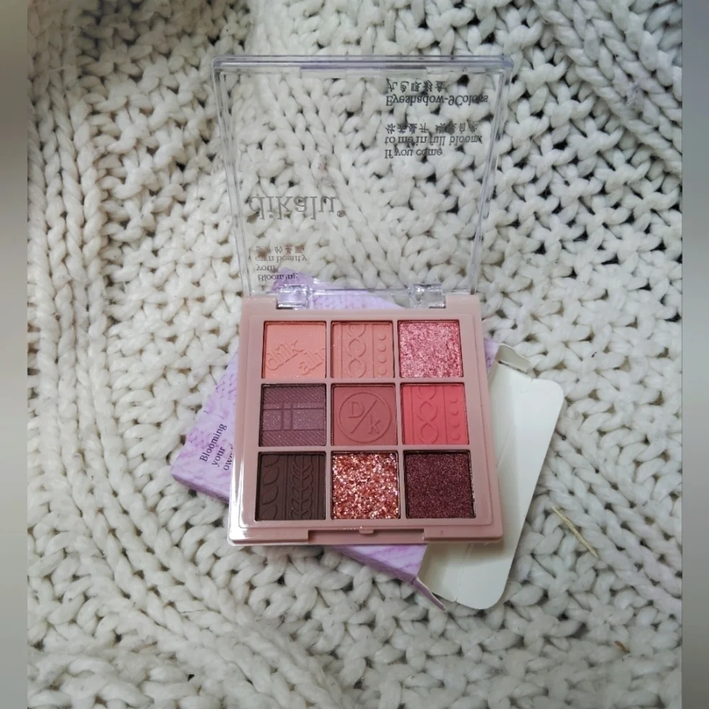 Pink and Brown Eyeshadow Palette Brand New Never Been Used!